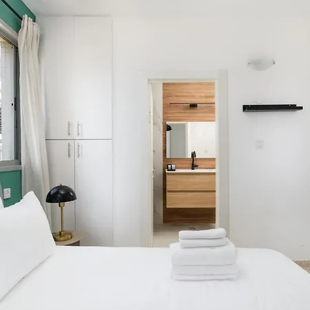 Downtown Apartment 3Bdr With City View Giv'atayim Exterior photo