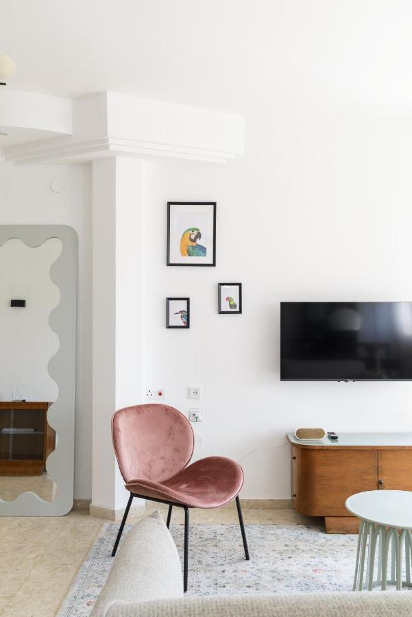 Downtown 3bdr With View Apartment *