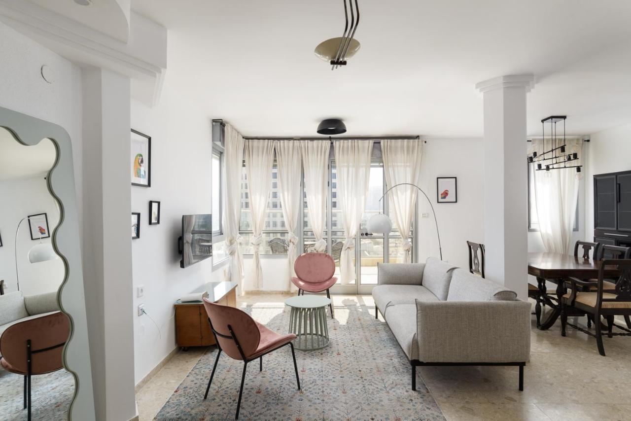 Apartment Downtown 3bdr With View